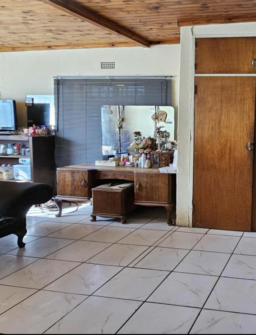 6 Bedroom Property for Sale in Brits North West